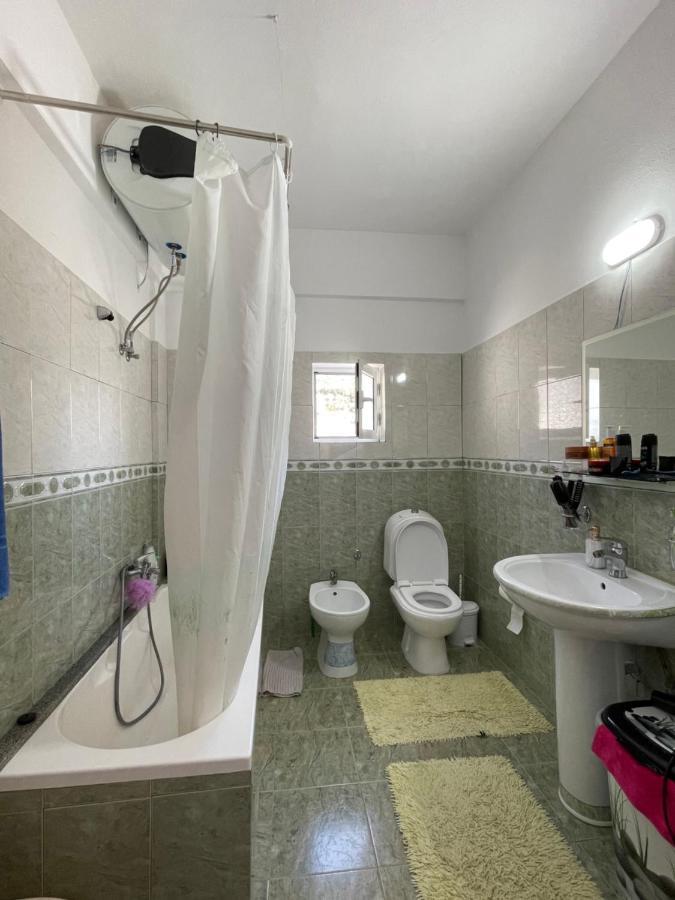 Luigi S Fairyview Apartment ساراندا المظهر الخارجي الصورة